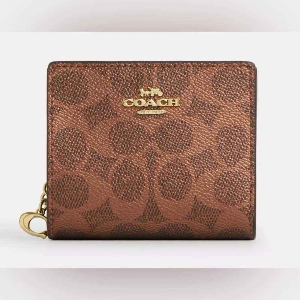 Coach Snap Wallet
In Signature Canvas